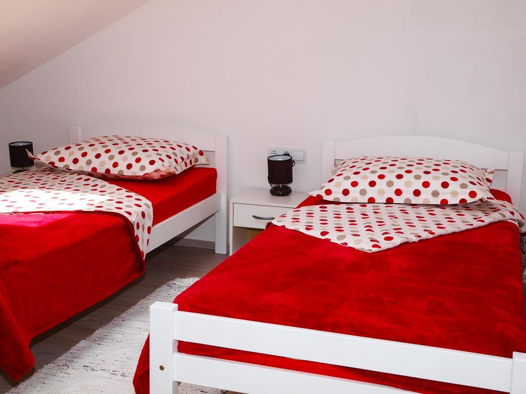 Apartments House Đurđica Bol Chambre photo